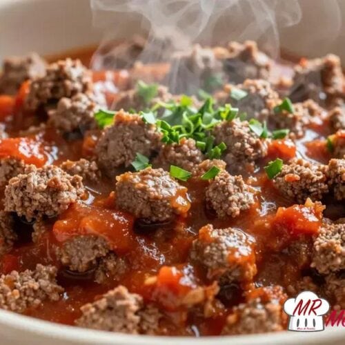 Carne moída com tomate