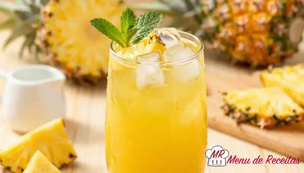 Suco de abacaxi