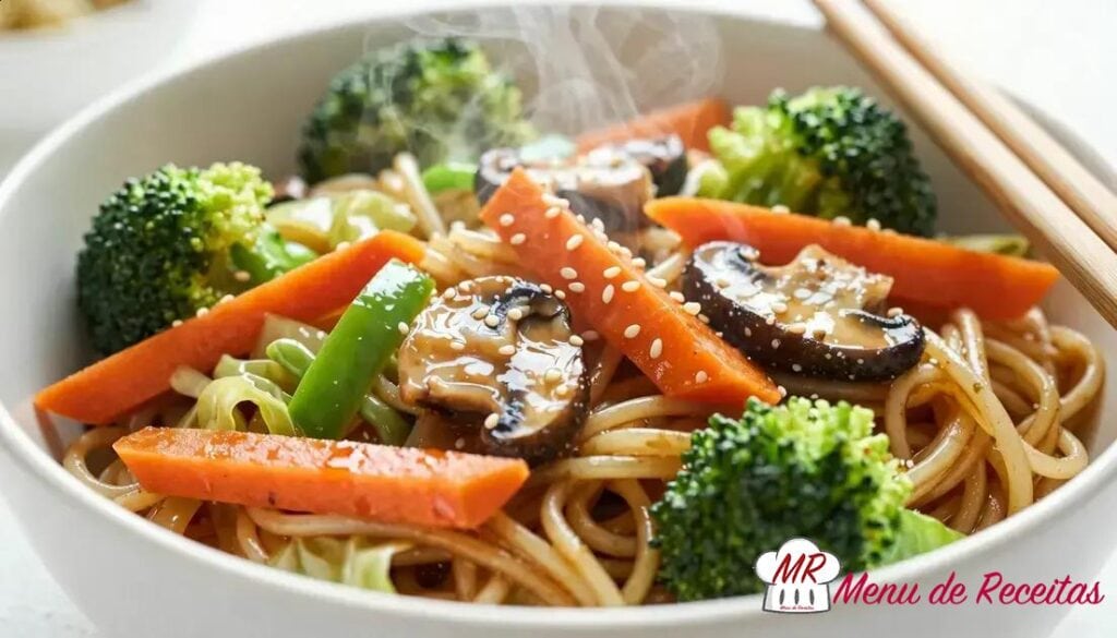 Yakissoba vegano de legumes