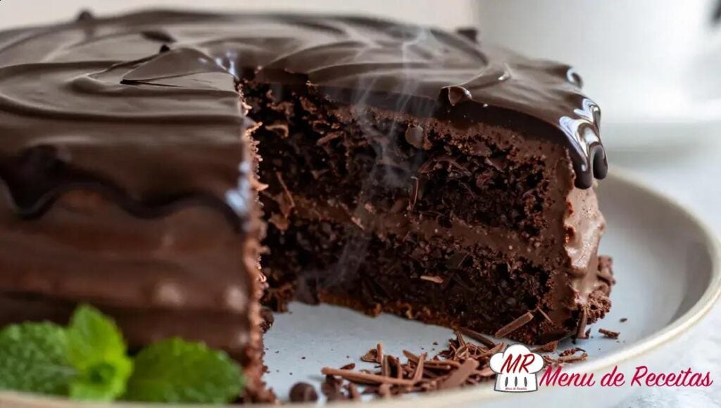 Bolo de chocolate com ganache