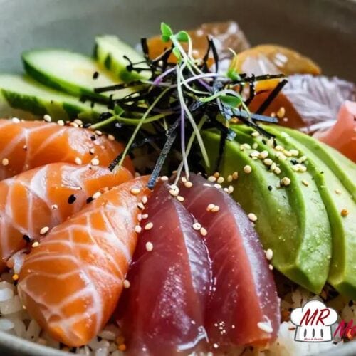 Chirashi sushi