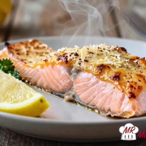 Salmão com crosta de parmesão