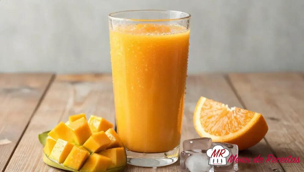 Suco de manga com laranja