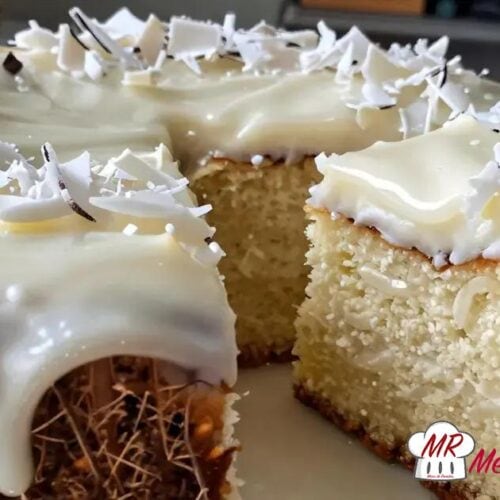 Bolo de coco com leite condensado